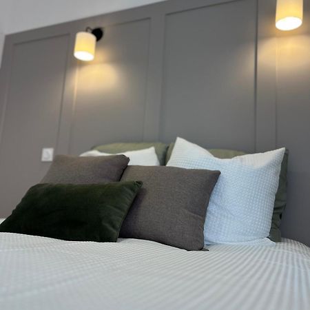 Appartement Duplex Raffine, Elegant & Climatise - La Mezz à Nîmes Extérieur photo