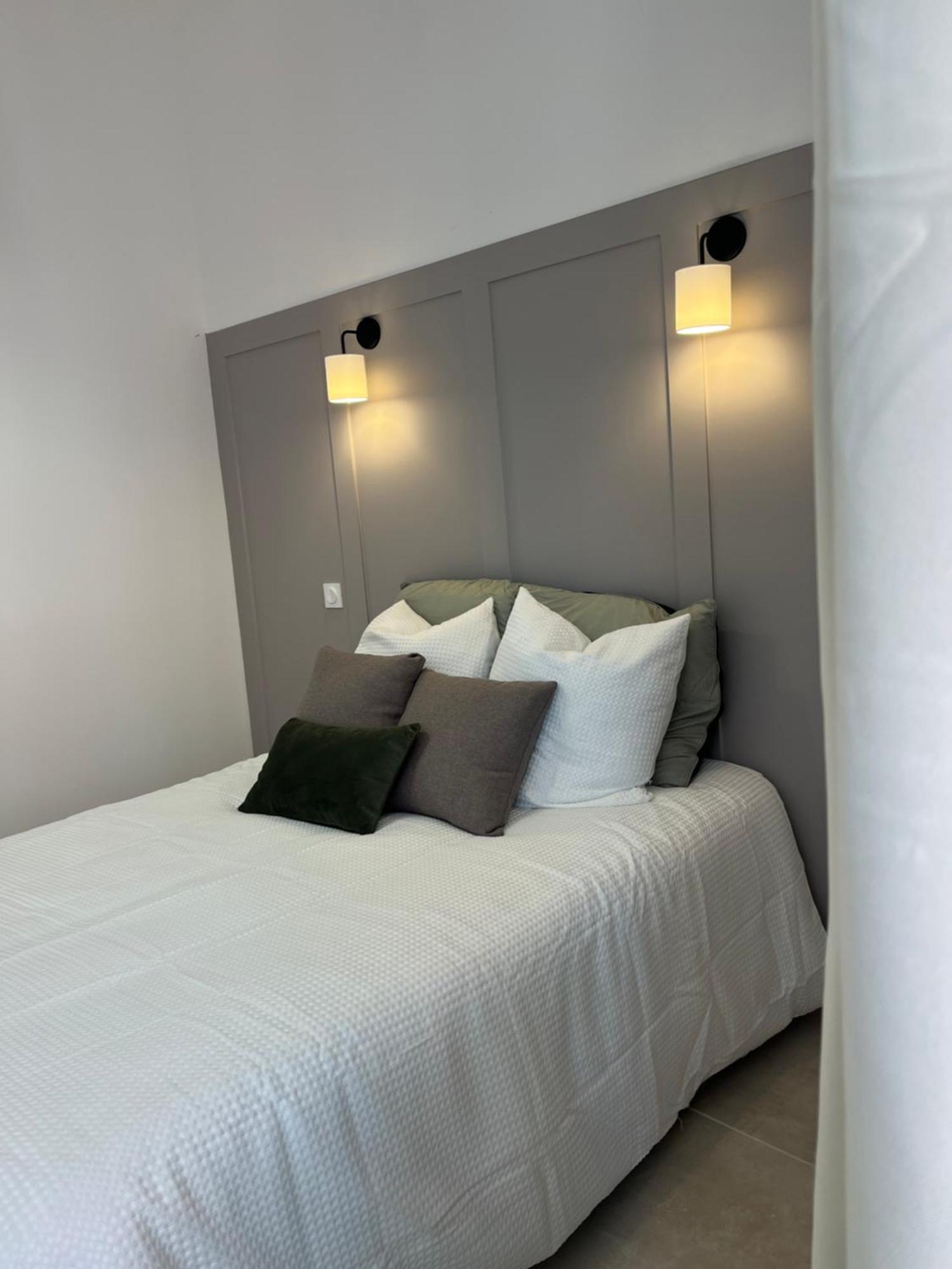 Appartement Duplex Raffine, Elegant & Climatise - La Mezz à Nîmes Extérieur photo